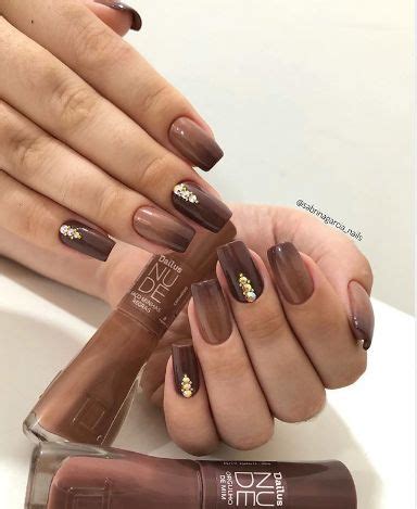 Unhas inverno 2021: cores da moda e 25 fotos para se inspirar.